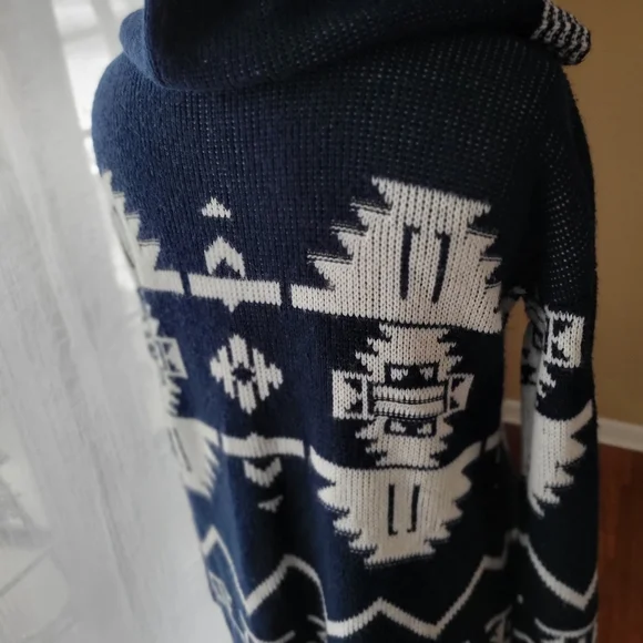 Hippie Rose Navy Blue & White Aztec Hooded Cardigan Sweater, Size Large - Picture 6 of 9